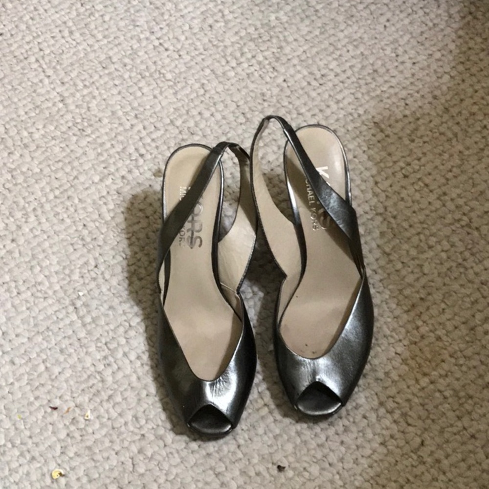 Pueter wedge heel shoes by Michael Kors